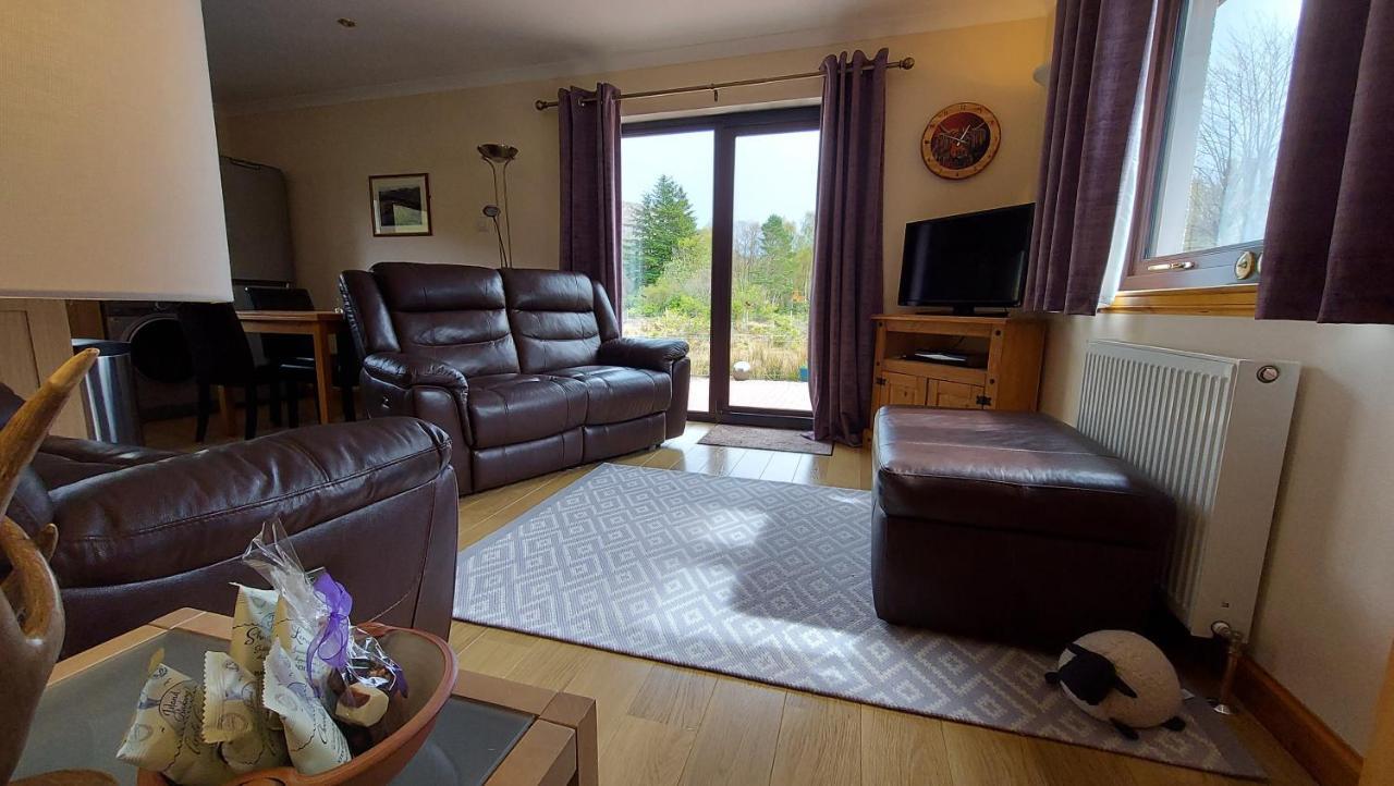 Roe Deer Cottage Near Glencoe Fort William Extérieur photo